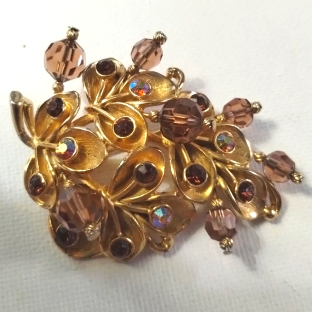 Vtg Weiss Amber Beaded Rhinestone Gold Tone Leaf Pin Brooch